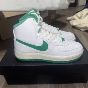 Nike Air Force 1 High Sculpt White Stadium Green DQ5007-100 Size 7