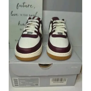 ⭐Nike Air Force 1 LV8 GS Sz 5y Big Kids Shoes New Night Maroon