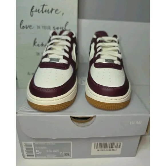 ⭐Nike Air Force 1 LV8 GS Sz 5y Big Kids Shoes New Night Maroon