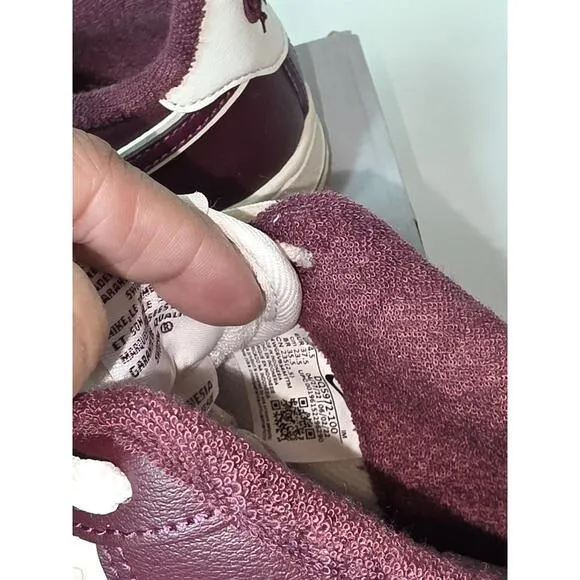 ⭐Nike Air Force 1 LV8 GS Sz 5y Big Kids Shoes New Night Maroon