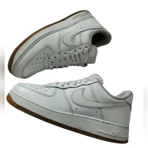 Nike Air Force 1 White/GumLeather Streetwear Mens 9 Clean Crisp Athleisure Retro