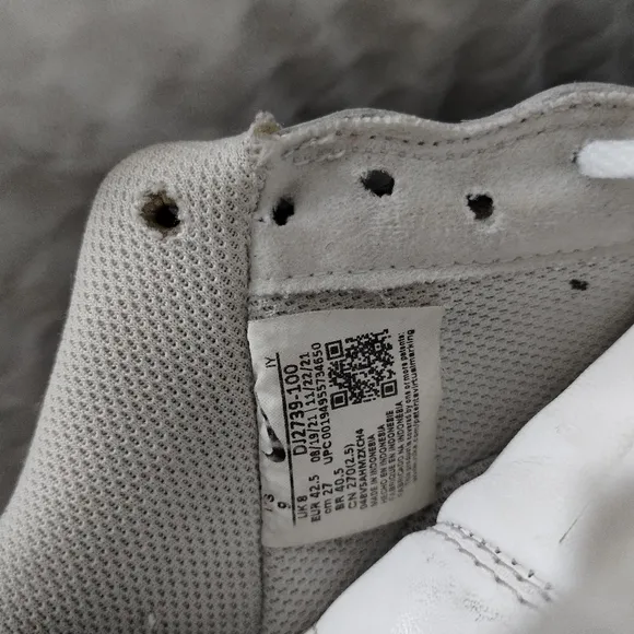 Nike Air Force 1 White/GumLeather Streetwear Mens 9 Clean Crisp Athleisure Retro