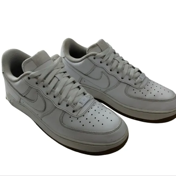 Nike Air Force 1 White/GumLeather Streetwear Mens 9 Clean Crisp Athleisure Retro