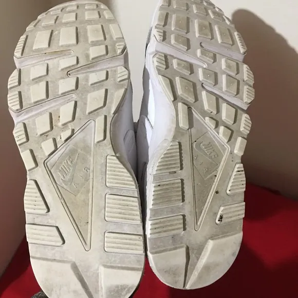 Nike Air HuaracheMen's Shoes size 9.5