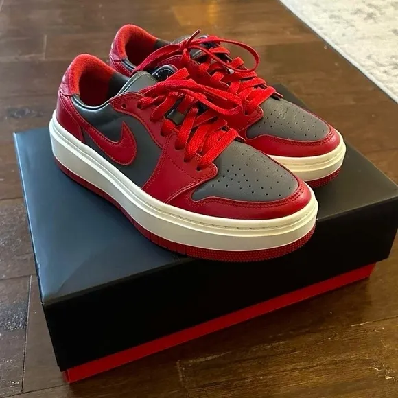 Nike-Air Jordan 1-Elevate Low-Women’s 7.5 red/Gray