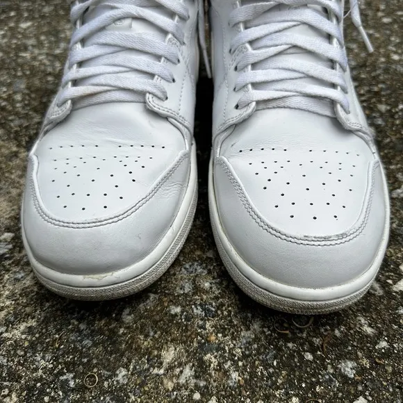 Nike Air Jordan 1 Low Triple White Shoes Men's Size 12 Sneakers Retro 553558-130