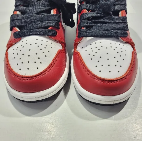 NIKE AIR JORDAN 1 RETRO BASKETBALL SHOES SATIN SNAKE CHICAGO YOUTH KIDS SIZE 1Y