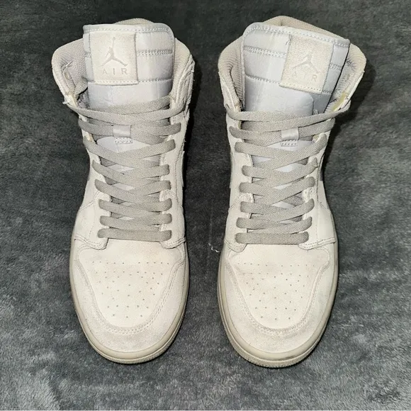Nike Air Jordan 1 Retro High ‘Grey Suede’ - Size 10