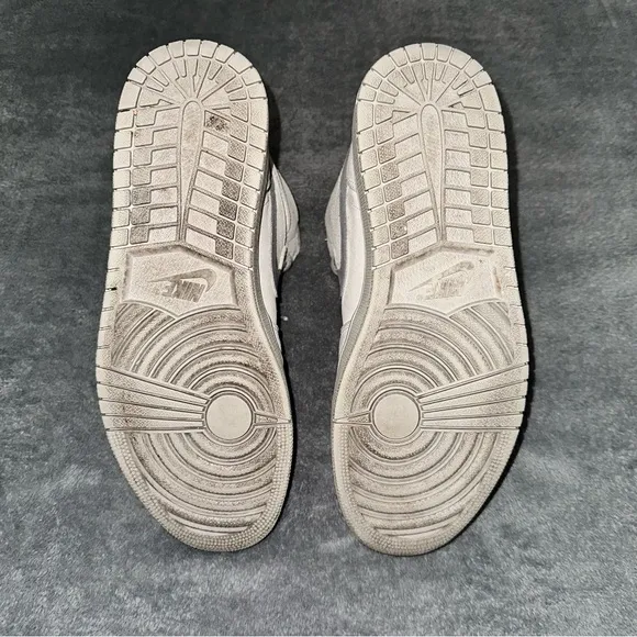 Nike Air Jordan 1 Retro High ‘Grey Suede’ - Size 10