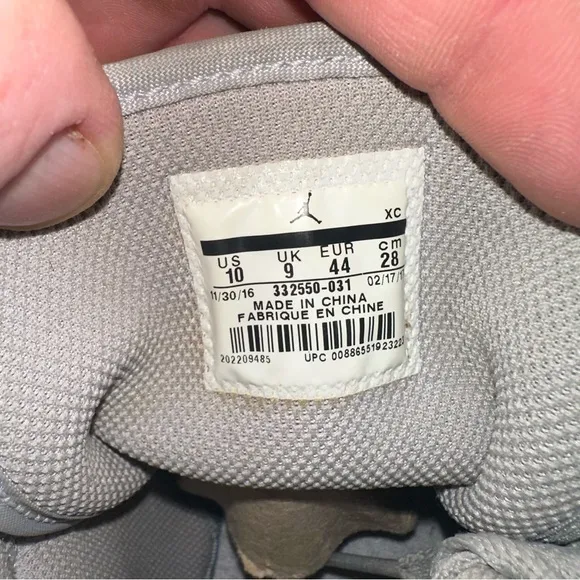 Nike Air Jordan 1 Retro High ‘Grey Suede’ - Size 10