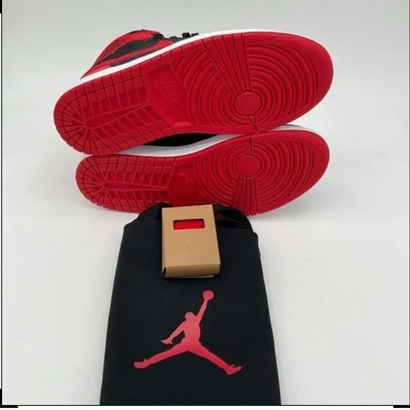 Nike Air Jordan 1 Retro High OG Satin Bred Sneakers Women's 11.5 / Men's 9.5