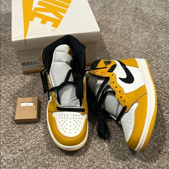 Nike Air Jordan 1 Retro High OG Yellow Black White Men's Shoes