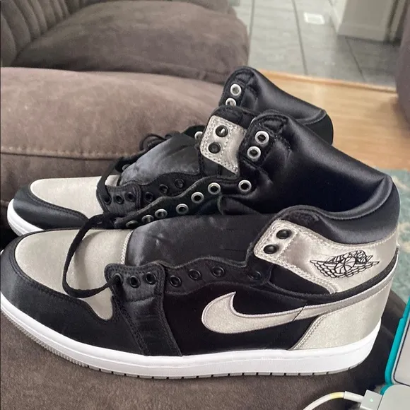 Nike Air Jordan 1 Retro Women’s shoes 8.5