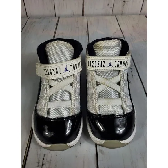 Nike Air Jordan 11 Retro Concord Baby Size 7C Athletic Shoes Sneakers 378040-100