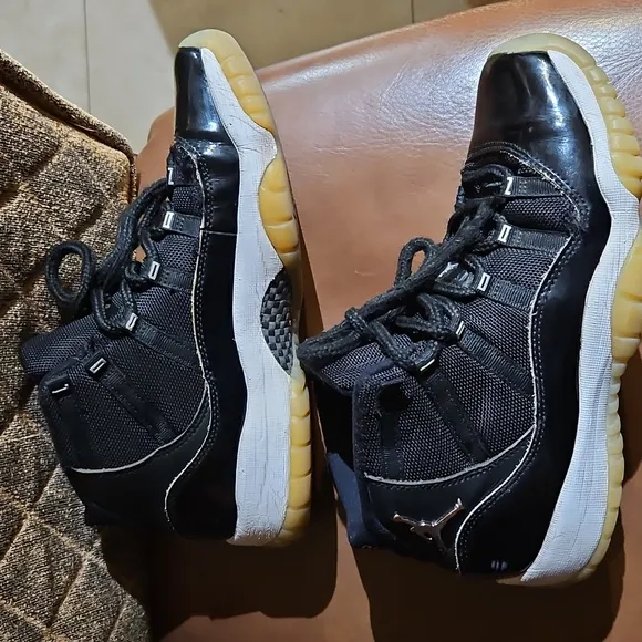 Nike Air Jordan 11 Retro Jubilee GS Lace Up Sneakers Shoes Black White