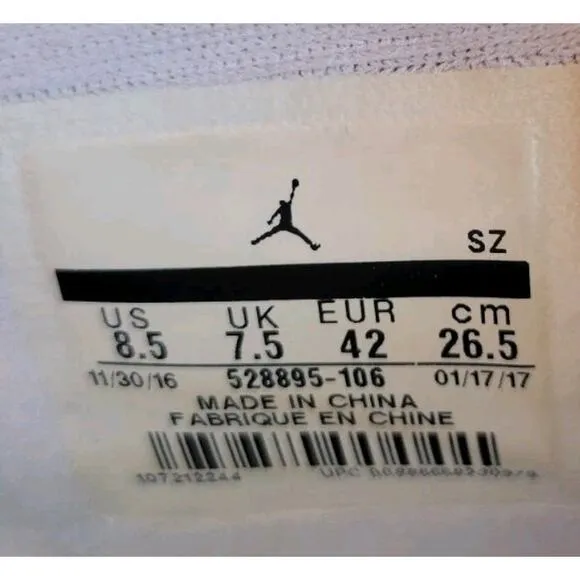 Nike Air Jordan 11 Retro Low UNC Men's Shoes - Size 8.5 528895 106