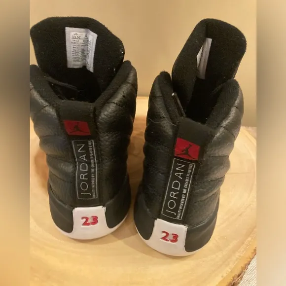 NIKE AIR JORDAN 12 RETRO BLACK FIRE RED 151186-006 Jump man Sz-13.5C