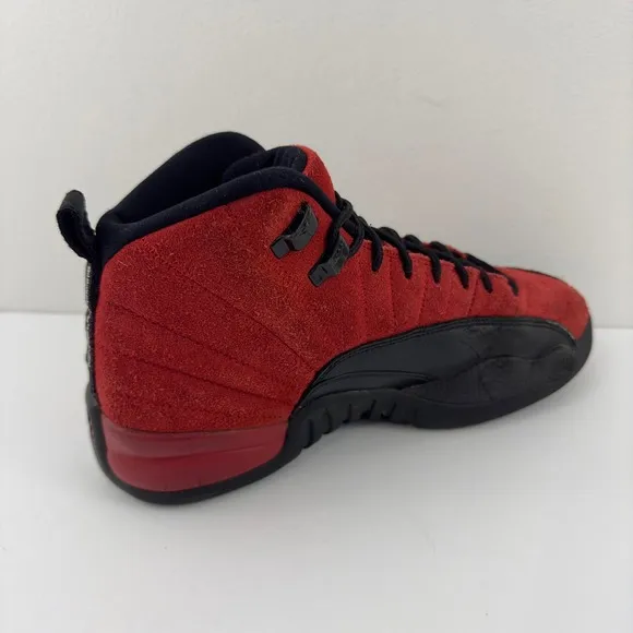 Nike Air Jordan 12 Retro Reverse Flu black and red shoes