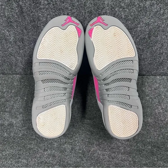 Nike Air Jordan 12 Retro Wolf Grey Vivid Pink 510815-029 GS Sz 5Y