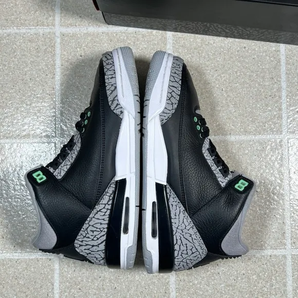 Nike Air Jordan 3 Retro GS Size 7Y Shoes DM0967-031 Green Glow Black