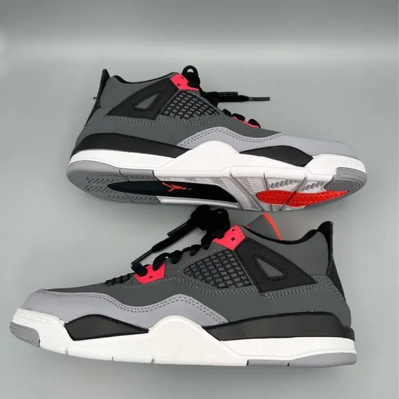 Nike Air Jordan 4 Retro Shoes size 3Y