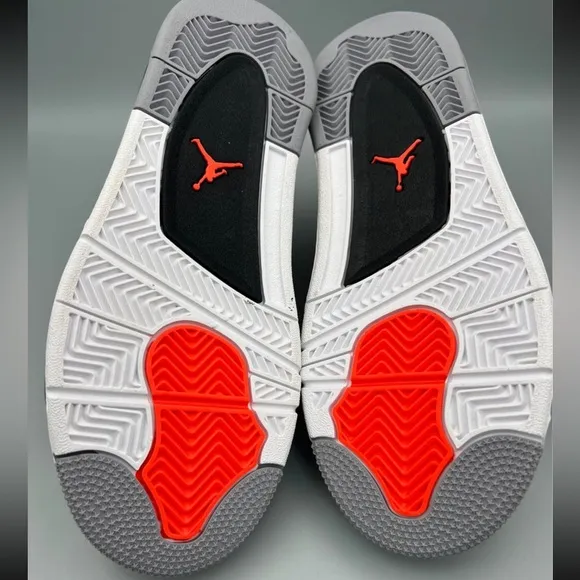 Nike Air Jordan 4 Retro Shoes size 3Y
