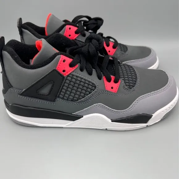 Nike Air Jordan 4 Retro Shoes size 3Y