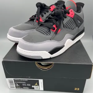 Nike Air Jordan 4 Retro Shoes size 3Y