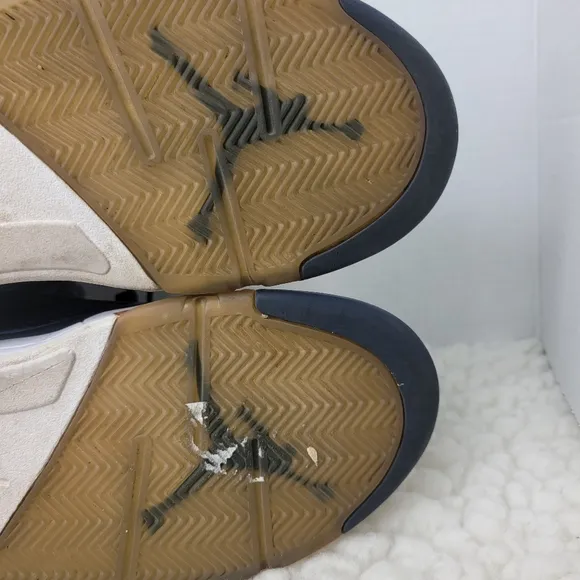 Nike Air Jordan 5 Retro Mens Sneaker Size 10 “Bronze/Obsidian Navy White” Upper