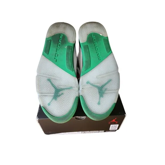 Nike Air Jordan 5 Retro Sneakers Womens Size 10.5 White Lucky Green Tennis Shoes