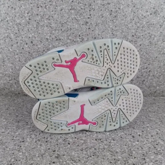 Nike Air Jordan 6 Retro White Laser Fuchsia Sneakers Kids Shoes Size 9C