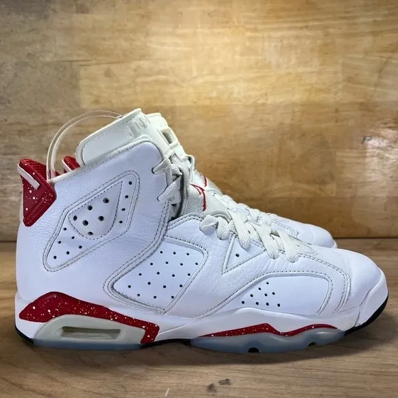 Nike Air Jordan 6 Retro Youth Size 6 Shoes Sneakers Red Oreo 384665-162 Lace Up