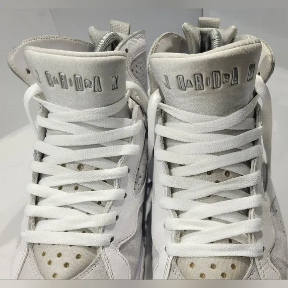 NIKE AIR JORDAN 7 RETRO PURE MONEY PURE PLATINUM MEN'S SHOES SIZE 9 [304775-120]
