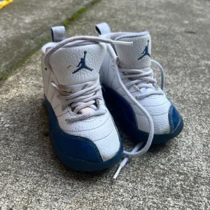 Nike Air Jordan XII 12 Retro French Blue Toddler Shoes Size 8C White 850000-113