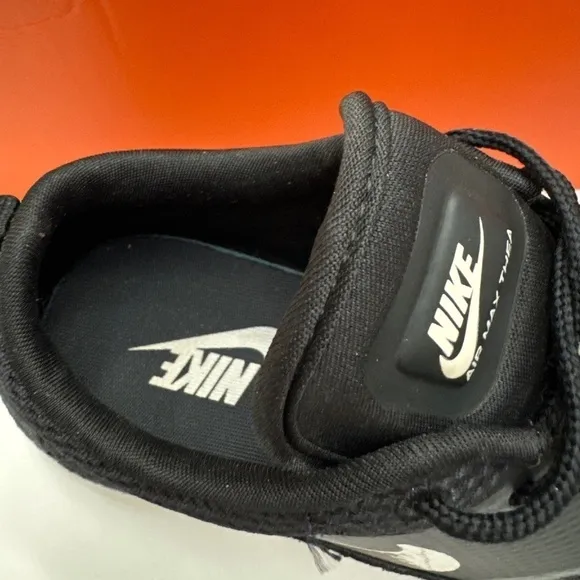 Nike Air Mac Thea Big Girl Size 5 Athletic Running Shoes Activewear Sneakers
