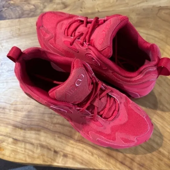 Nike Air Max 200 University Red Grade School GS 6.5Y Running Shoes
