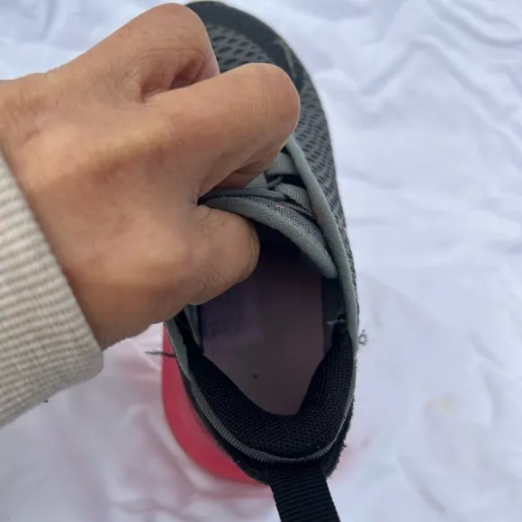 Nike Air Max 270 TD 'Grey Hyper Pink' Sneakers, Toddler Size 8