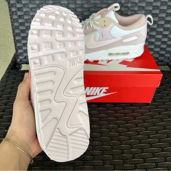 NIKE AIR MAX 90 FUTURA BARLEY ROSE Size 11.5 W