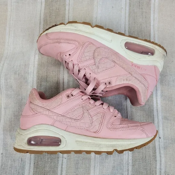 Nike Air Max Command Sneakers Pink Size 5.5 Tennis Shoes