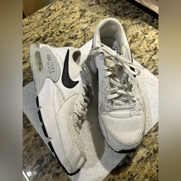 Nike Air Max Excee Mens Size 8 White Pure Platinum Sneaker Shoes
