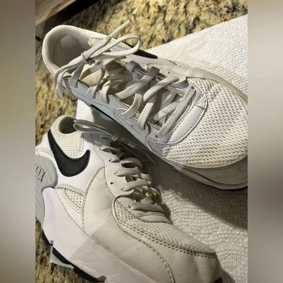 Nike Air Max Excee Mens Size 8 White Pure Platinum Sneaker Shoes