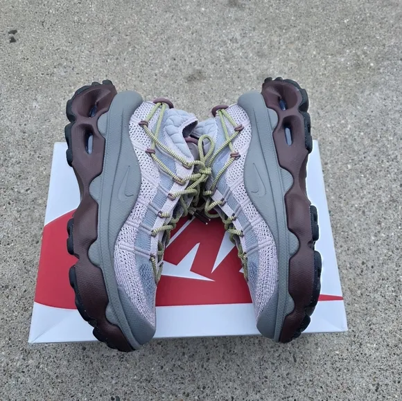 Nike Air Max Fkynit Venture  Sneaker Women Size 9