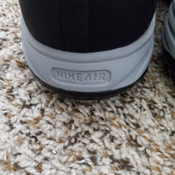 Nike Air Max Mens size 14 Air Clipper 17 Black Baseball Cleats Shoes NO LACES