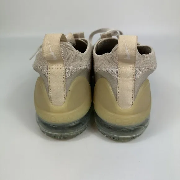Nike Air VaporMax 2021 FK Womens 7.5 Running Shoes Sneakers Oatmeal DC9454-101