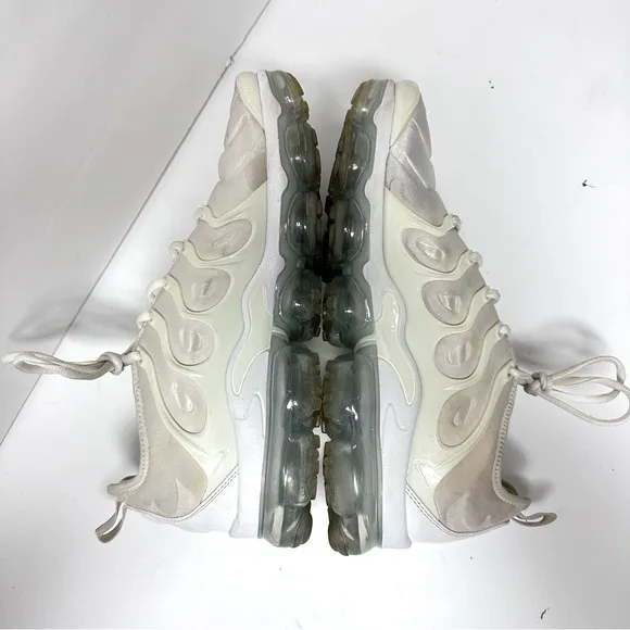 Nike Air Vapormax Triple White Pure Platinum Mens Size 11 Sneakers 924453-100