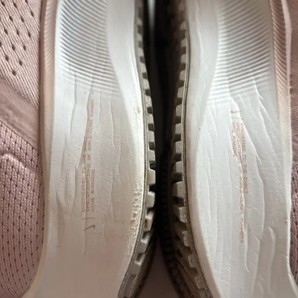 NIKE Air Zoom Pegasus Running Shoes 38 White &amp; Barely Rose - Size 9.5 Medium