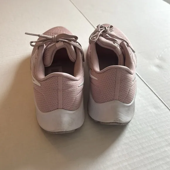 NIKE Air Zoom Pegasus Running Shoes 38 White &amp; Barely Rose - Size 9.5 Medium