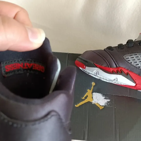 Nike AirJordan Retro 5 Satin Bred Black/University Red (TD) 440890 006 Size 5c