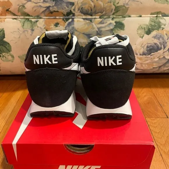 Nike Air Tailwind 79 Mens Athletic Shoes Size 9,9.5,13 Black White 487754-012