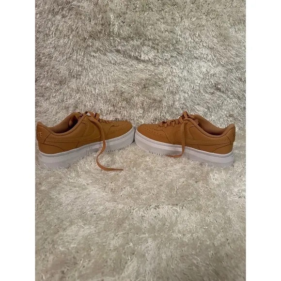 NIKE ALTA 2&quot; HI PLATFORM TRAINERS WOMEN SHOES BROWN SIZE 8 NEW cognac